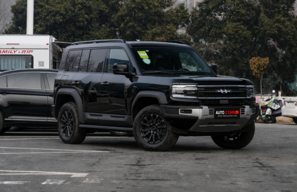 BYD Leopard 5 – chiński samochód terenowy plug-in 4x4
