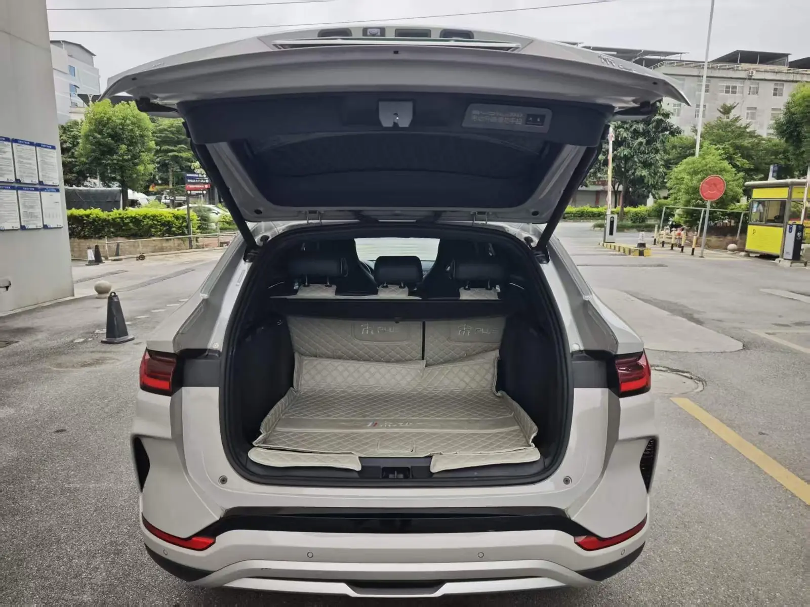 BYD Seal U z Chin na zamówienie