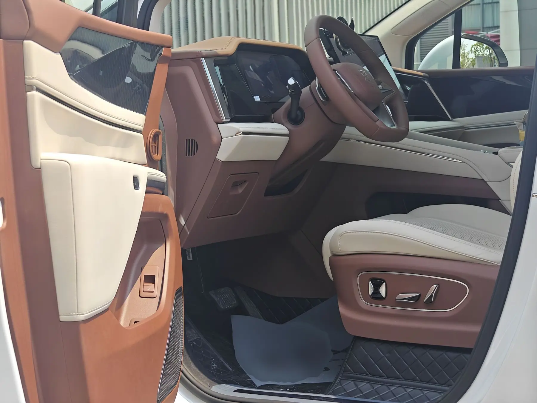 BYD Xia import na zlecenie