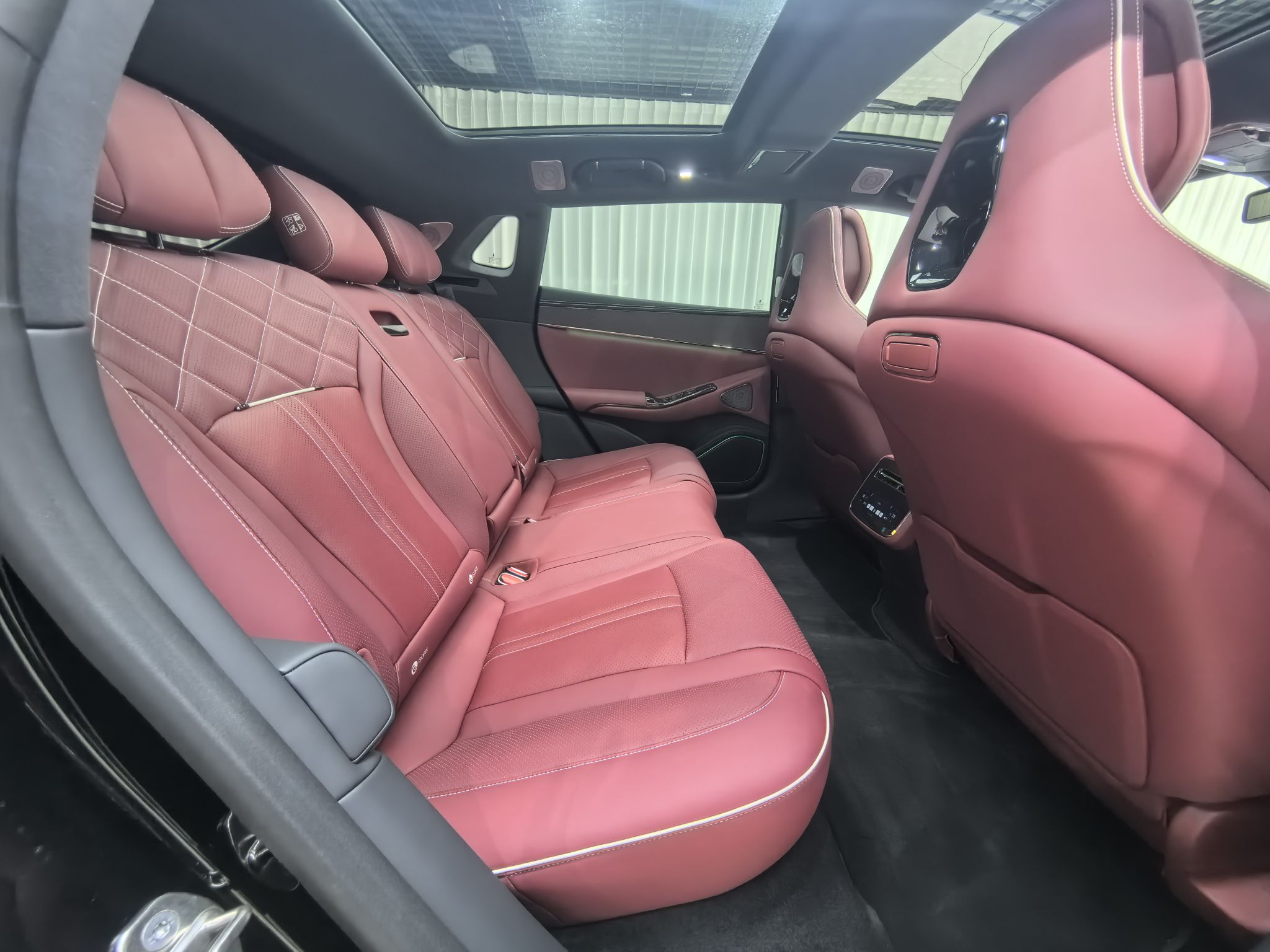Denza Z9 GT import z chin